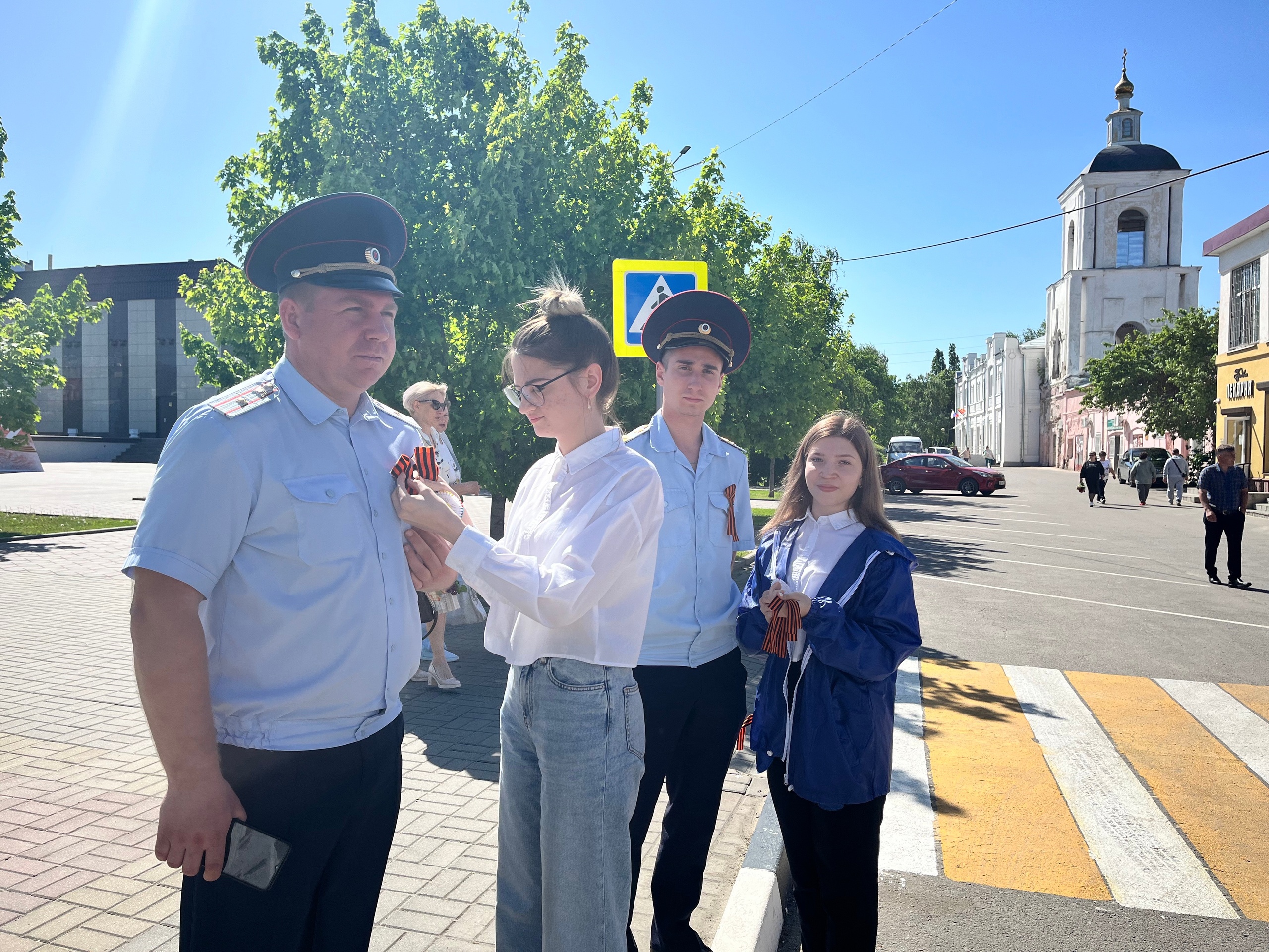 1 мая в Российской Федерации отмечают Праздник Весны и Труда, который изначально носил название День международной солидарности трудящихся..