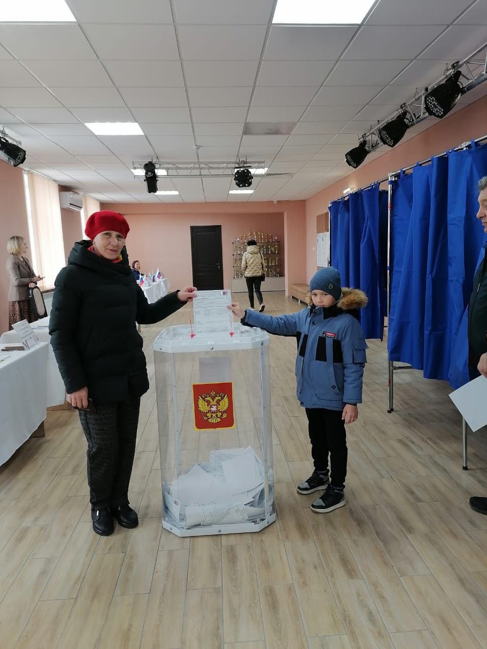 С 8:00 начался третий день голосования на выборах Президента РФ..