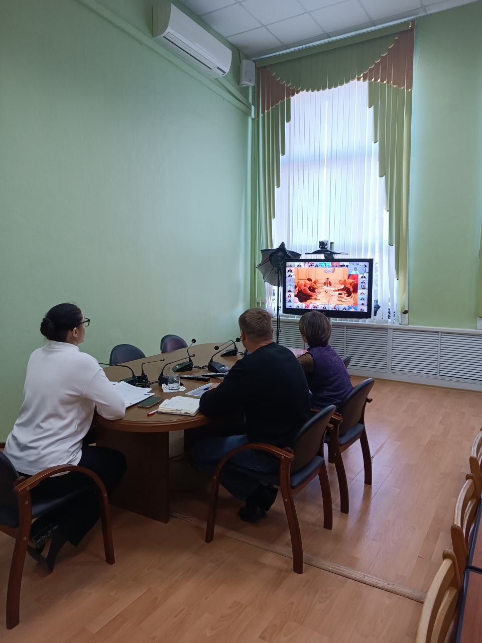 Представили администрации Калачеевского муниципального района приняли участие в обсуждении вопросов вовлечения объектов недвижимости в налоговый оборот в Правительстве региона..