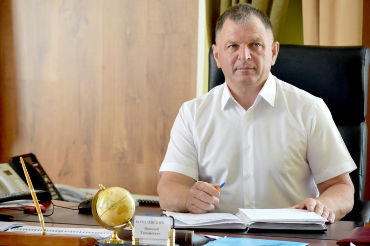 Поздравление главы администрации Калачеевского муниципального района с Днём работника сельского хозяйства и перерабатывающей промышленности.. Поздравление главы администрации Калачеевского муниципального района с Днём работника сельского хозяйства и перерабатывающей промышленности..
