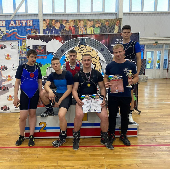 Калачеевские спортсмены вновь на пьедестале! Наша команда заняла 3 место в соревнованиях по пауэрлифтингу!. Калачеевские спортсмены вновь на пьедестале! Наша команда заняла 3 место в соревнованиях по пауэрлифтингу!.